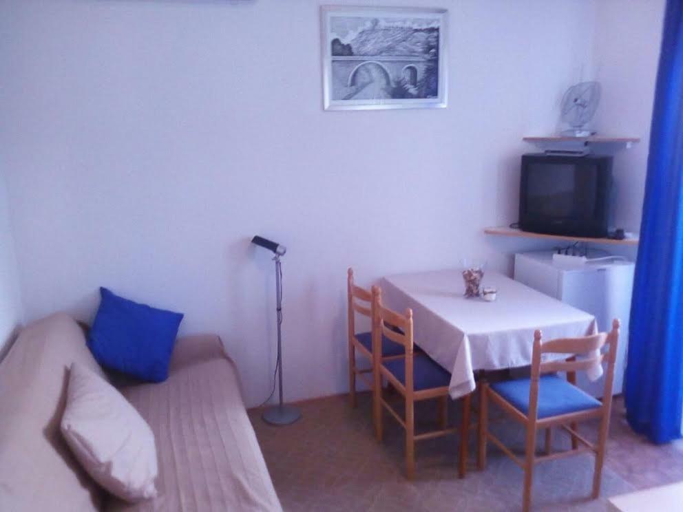 Apartmani Ledenko Kastela Dış mekan fotoğraf